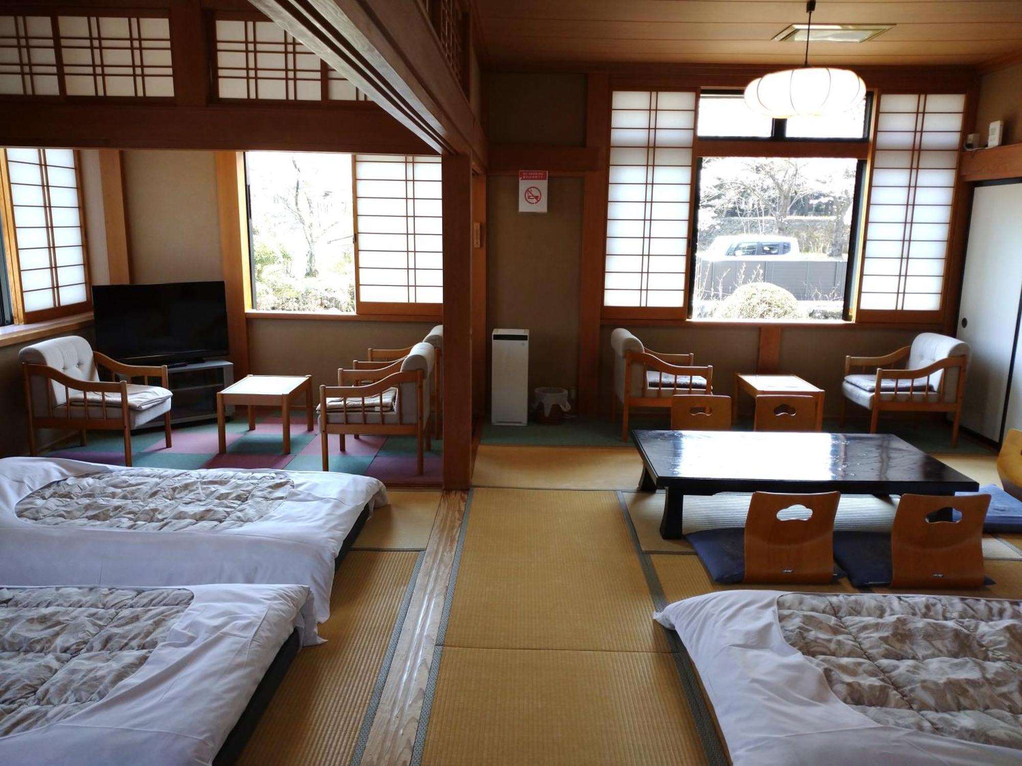 Nishimiyasou Hotel Fujikawaguchiko Exterior photo